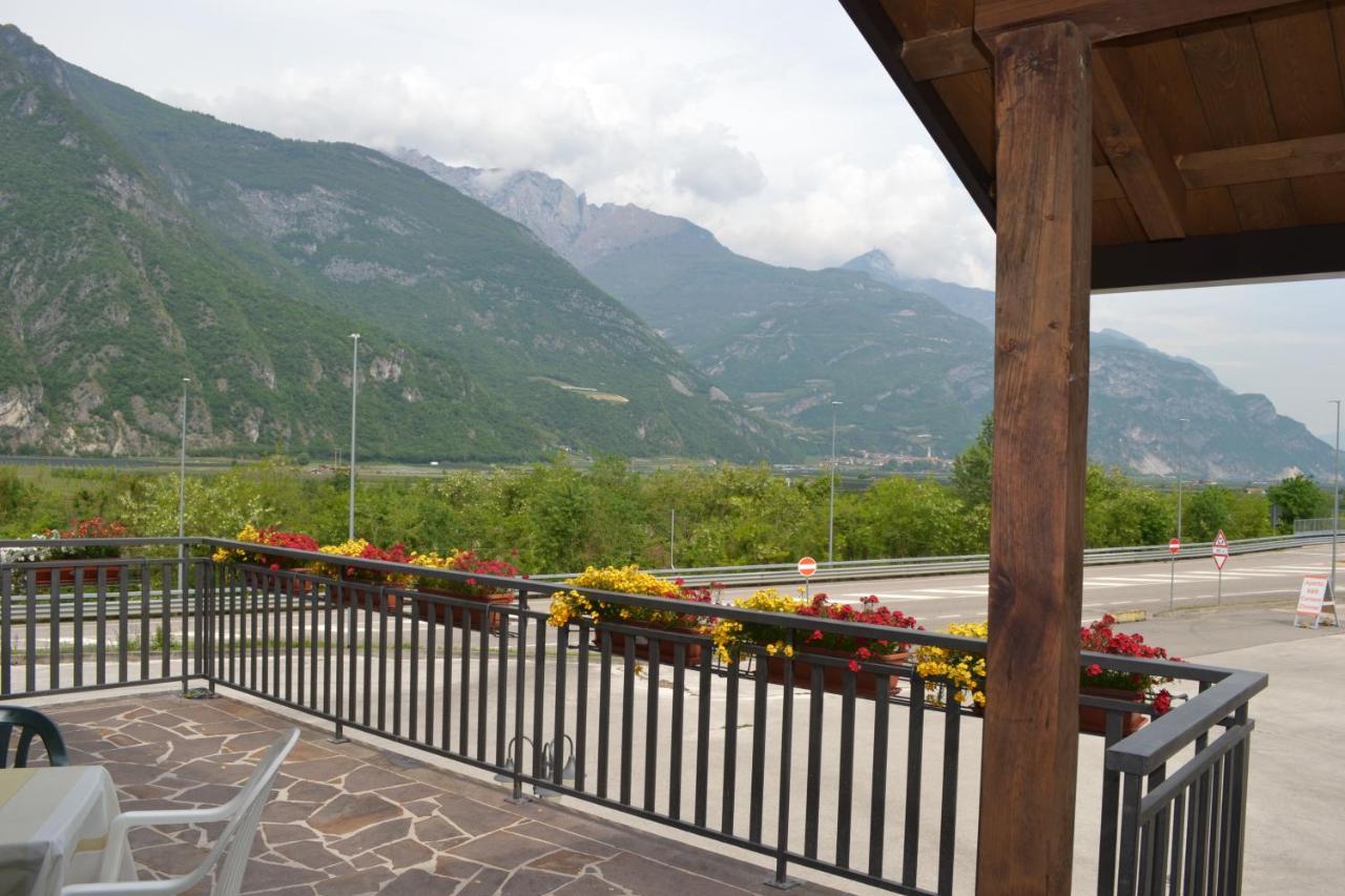 Hotel Garni Anna Besenello Exterior foto